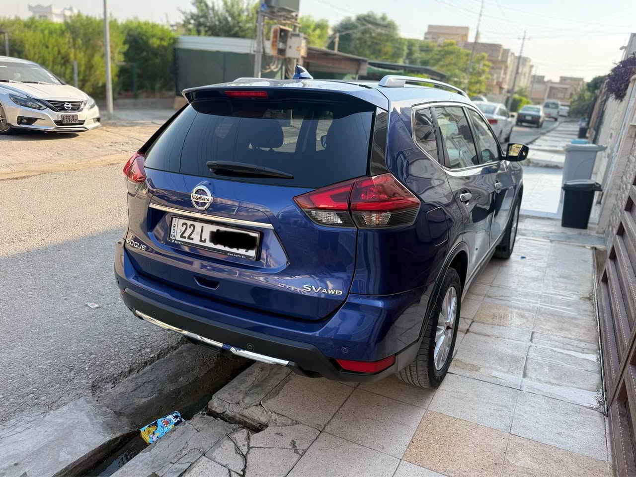 نیسان رۆگ ٢٠١٩   SV. AWD

گێر و مەكینە تەبرید بەشەرت 

سبوغ و لێدران ساردەكوت هیچی نیە  

سۆنەرم داناوە دەعامیش بەشەرت 

ئێرباگ دەشبوڵ و سوكان بەشەرت نەتقیە 

مواسفات SV. 
دەبڵ ئەكسل 
بەسمە دەرگا بەسمە 

سندوق شفت 
كوشن هیتەر و كارەبایی 

لایت لید شاشە گەورە رادار پشت و پێش ئاوێنەكان 

سعری فرۆشتن  ١٥٠ ورقە كەمێك مەجال 

                               ***********. أربيل, العراق
