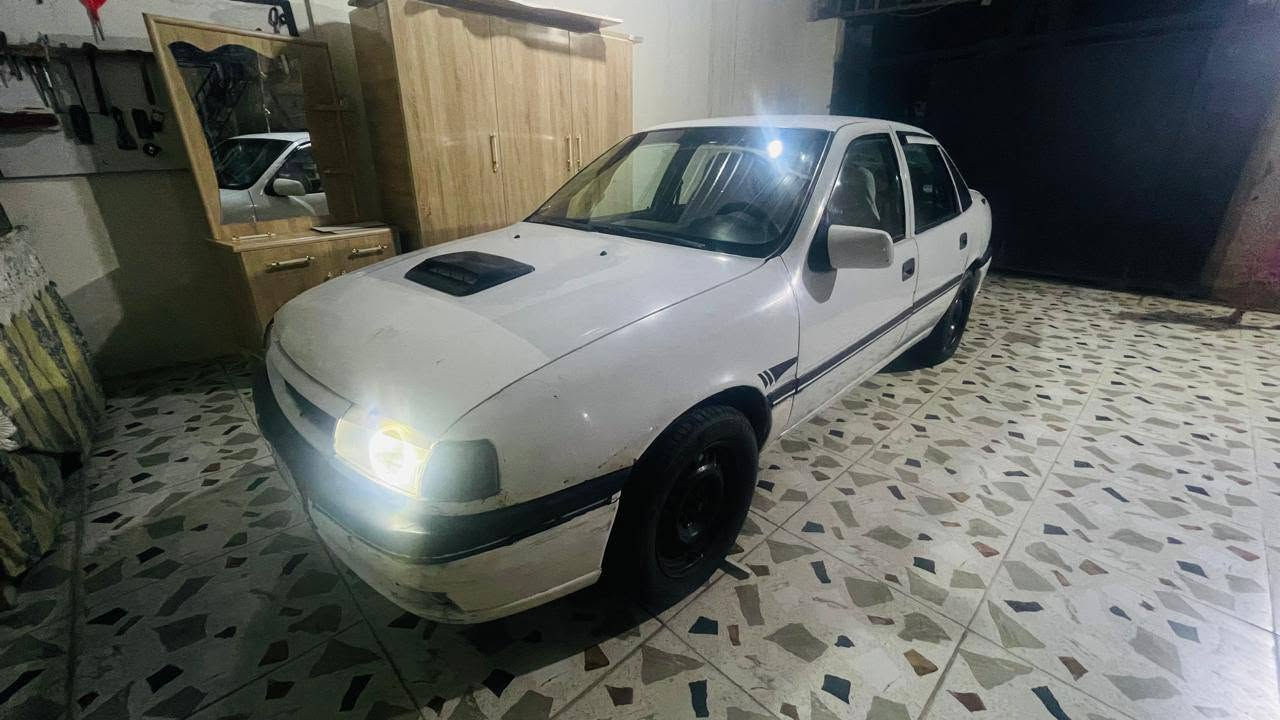 اوبل ٢٠ • ١٩٩٣ • دفتر بنزين