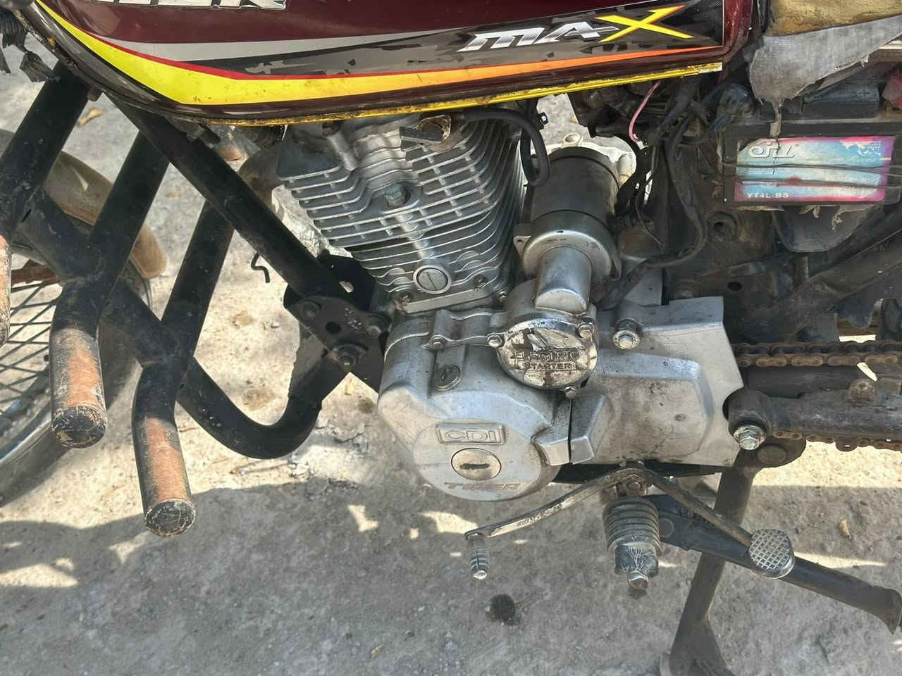 تاكير • موديل 21 • عوزة باتري