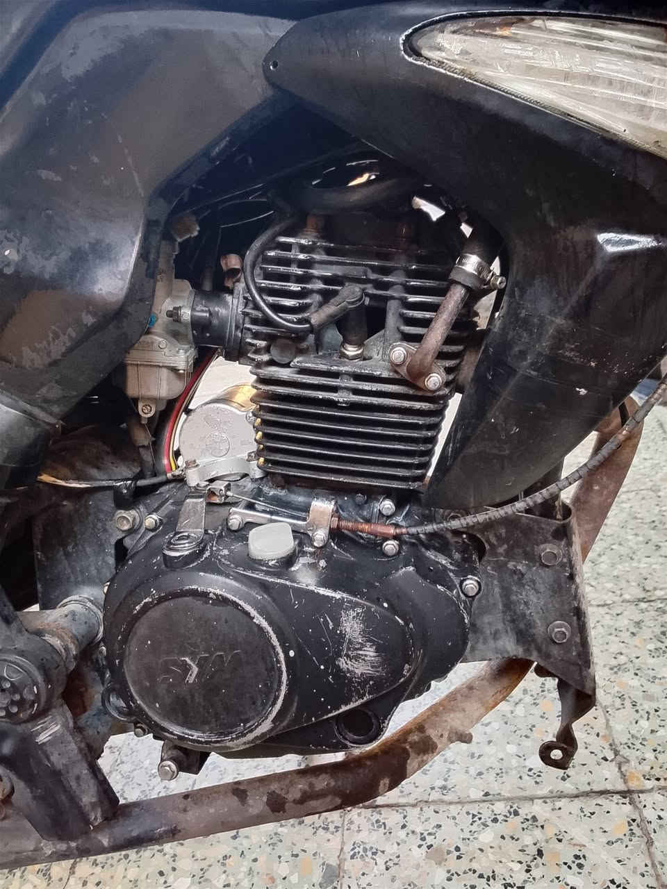 سلام عليكم
سايم بطحة محرك 200cc
اوراق كاملة وماشي بمعاملة الترقيم 
نقصها بس باتري 
سعر 400 أو مراوس 
***********
