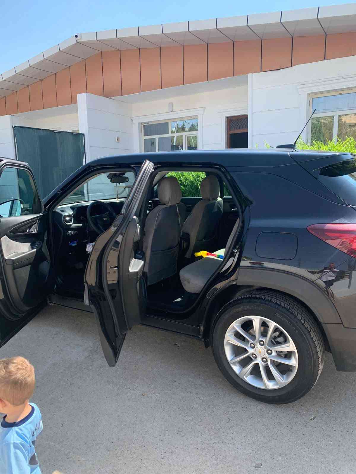 سياره موديل ٢٠٢٤ وارد امريكي نوع ترل بلايزر فئه LT  حادث تبديل بنيد   ودعاميه رقم بغداد تحويل مباشر ماشيه 38المواصفات تحديد مسار رادار امامي وجانبية شفتات استيرن هاند بريك بصمه كامره خلفيه داتا شو شاشه كاربلي السعر ١٢٥ ورقه  مكانه بغداد السيديه الاستفسار ‏‪***********‬‏

نص مكتوب في الصور:
- 000-38239167 - 12/21/2023 - IAA Inc.