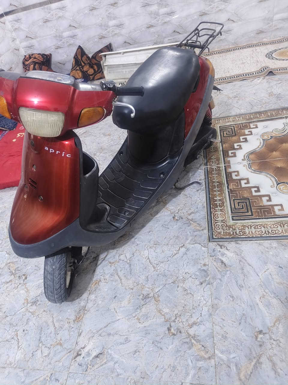 درجة بطة  هندر واحد كهربائية كلهة شغالة نقص باتري  شاصي مكفول شلعة حلوة مابيهة نقص درجة شوكت ماعجبك هنر واحد سعر 200 بيهة مجال مكان كربلاء حولي مية ***********
