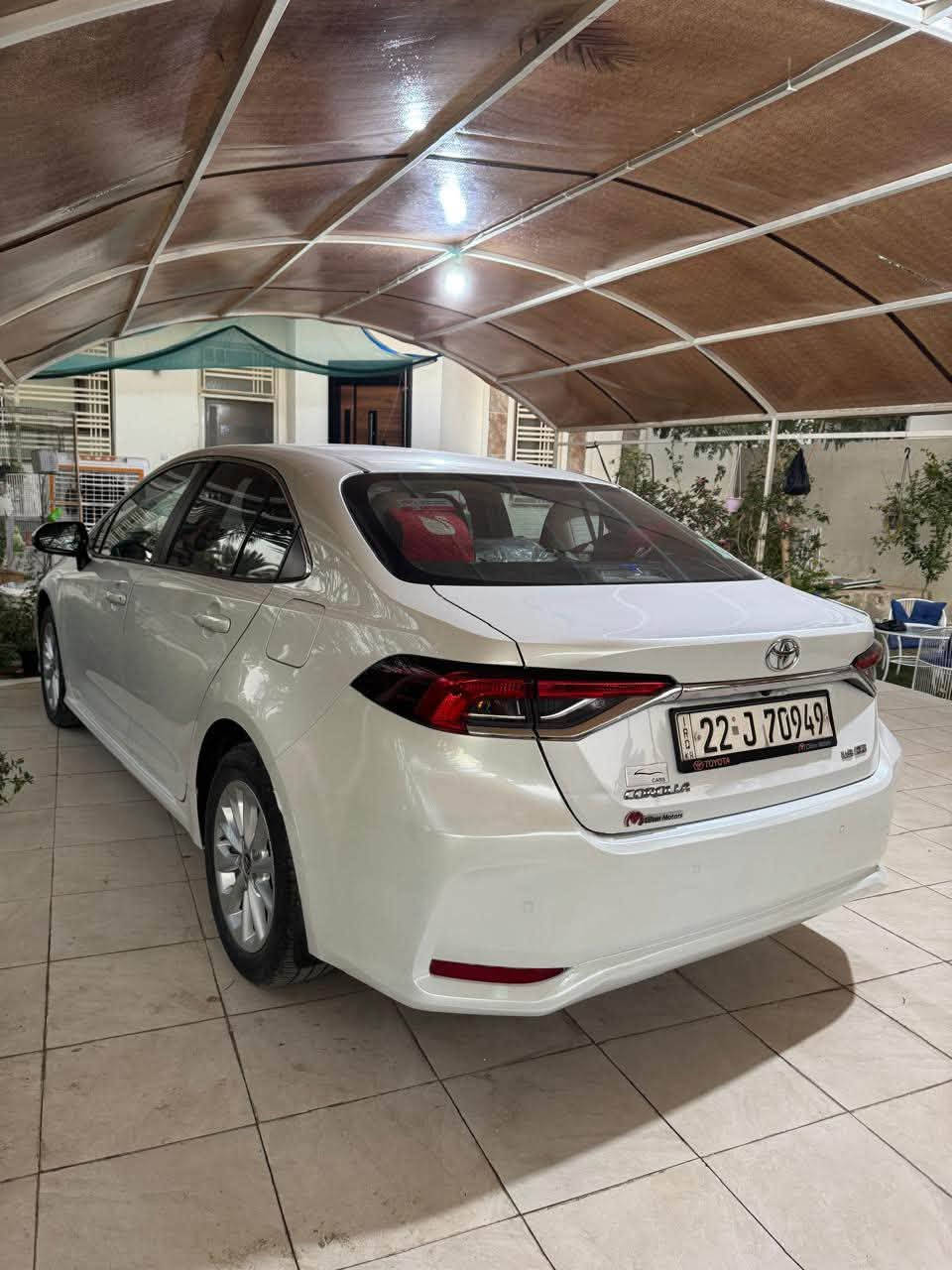 كورلا ٢٠٢٢ وكالة جيهان
 رقم اربيل
عداد ٢٨ كيلو 
تبريد قطعتين
فتحه سقف
بصمتين
شاشه
حساسات
كامره
دشبول ابيض 
بيها ربع دعامية خلفيه صبغ فقط بالفايبر

سعرها ١٦٨ مكانها كربلاء 
***********
