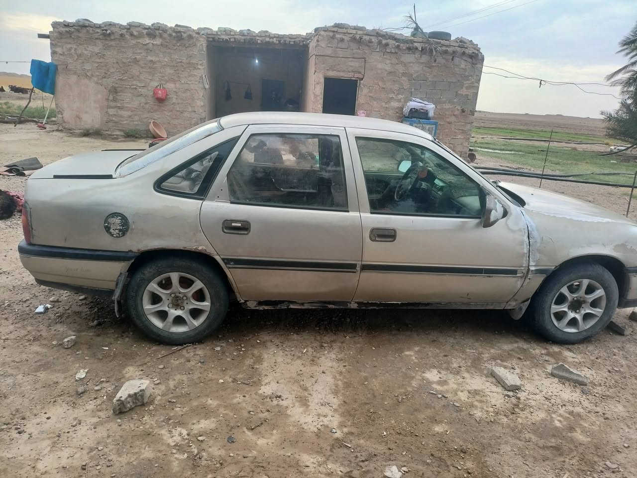 اوبل للبيع فكترا 16 موديل 90 محرك وكير مكفول لا صبق ولا ضربه وكشر شوف العين  
ارقم ألماني سنويه 20030
سعر 30 وبيه مجال ورغم 
راعي سياره ***********

