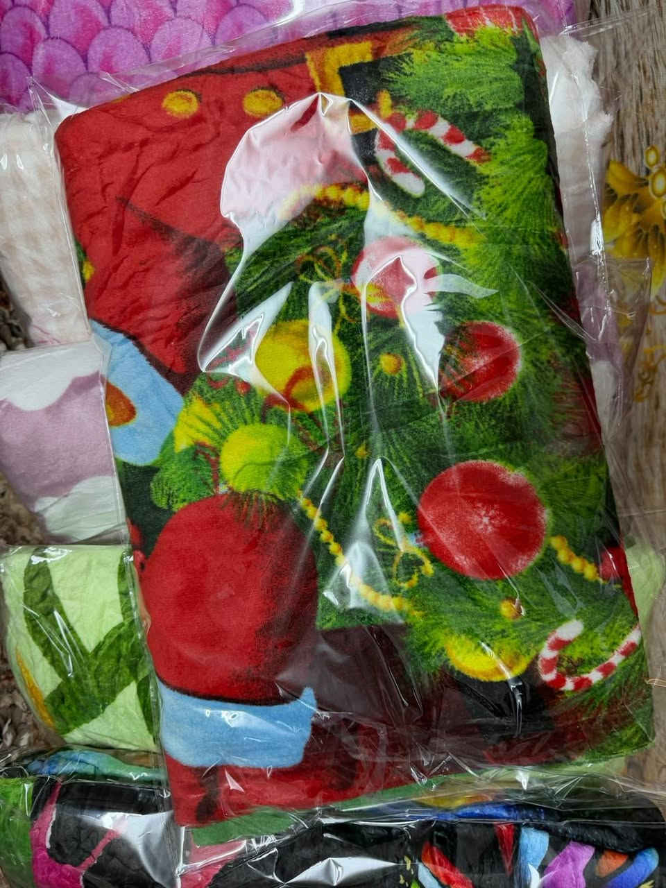السلام عليكم
غطوات اطفال ونفر ونفرين 
باقي القطع بالمحل 
العنوان حي العمال شارع التربيه الجديده مقابيل دائره الكهرباء محل ام علي 🍬
