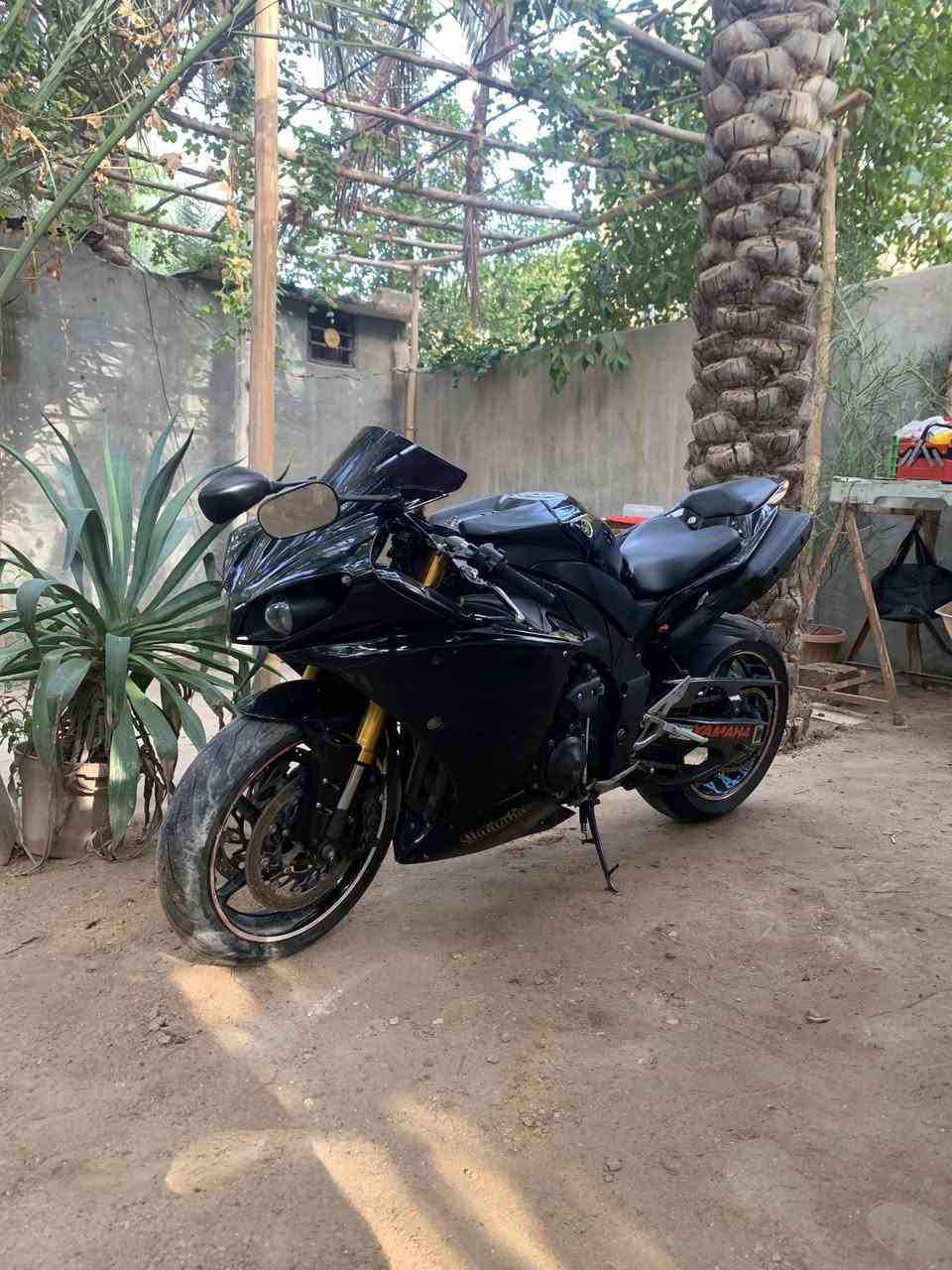 السلام عليكم
yamaha R12012 
كوم حديد الدراجه نقصها عقل ابيع هيج والي يريد يجب احد يفحص مكينه وكلشي مابيها الدراجه بس عقل النقص بس اني ابيعلك كوم حديد . و نت ماعندي الي تفيده يتواصل ع الرقم ورجاء منكم اخوتي اعرفو اسعارهن قبل لاتتصلون واني ممنون واعتذر ع الاطاله 
المكان : كربلاء 
الرقم : ***********
