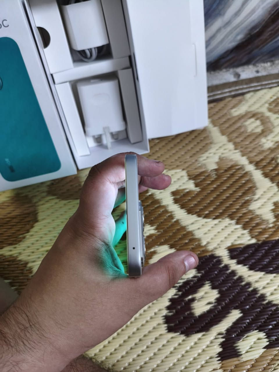 سلام عليكم هونر x8c للبيع ذاكره 256 رام 8+8 جهاز مكفول كفاله عامه حته لزكه مال شركه بعده بلجهاز كامل ملحقات عنواني بغداد مدينه صدر ورقم *********** واتساب أو اتصال  وعندي توصيل لجميع محافضات العراق فقط بعربون

نص مكتوب في الصور:
- ١٢:٤٣
- حول الهاتف
- MagicOS
- المعالج المركزي
- Qualcomm
- Snapdragon 685
- اسم الجهاز
- HONOR X8c
- ذاكرة الوصول العشوائي
- ٨,٠ غ.ب
- ٨,٠+ غ.ب HONOR
- RAM Turbo
- دقة الشاشة
- ٢٤١٢ x ١٠٨٠
- البطارية
- mAh 5000
- المساحة الفارغة ٢٢٦,٨٦
- غ.ب
- الإجمالي ٢٥٦ غ.ب
- وحدة التخزين الداخلية
- الموديل
- ABR-LX2
- رقم الإصدار
- 9.0.0.267(C185E15R3P2)
- GPU Turbo