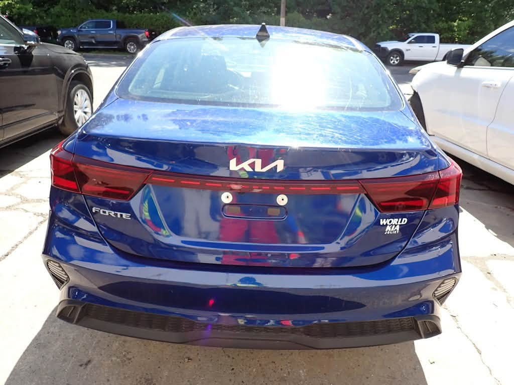 Kia Forte LX 2023
مكينه DOCH 
ممشاها 17,000mi 
وكل تفاصيلها موضحه بالصور 
سعرها مناسب 
واصل بغداد مصلح ومكمرك $12500
تستلم كامل وبيها مجال للشراي 

اي استفسار ***********

نص مكتوب في الصور:
- 48272314