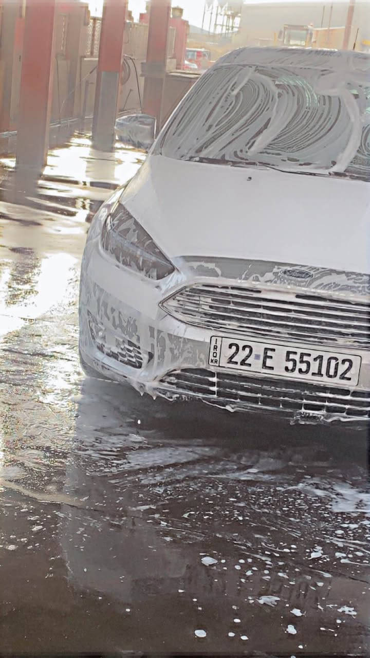 فۆرد فۆکس ٢٠١٨ تیتانیۆم سەنەو هەزە هەموو ناویە پینج پارجەی هەیە پیشی هەیتی بەلام بی ئیرباگ  سیارکە گیرو مەکینە کەپسە ١٠٢ هەزار رۆشتیە نرخی ٧٥محمالیکی کەم ژمارە مۆبایل *********** أربيل, العراق

نص مكتوب في الصور:
- WORLD GYM
- Erbil, Iraq