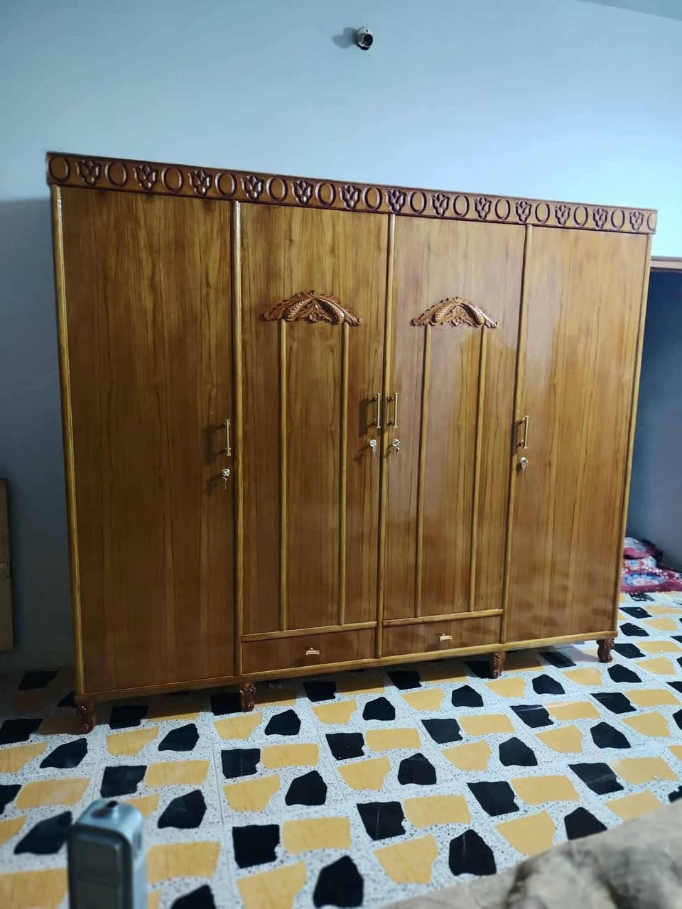 كناتير مفرده تفصال حسب الطلب الخالص حي الجنود ***********
