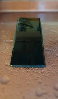 موبايل Honor X9a ذاكرة 256G شاشة مكسورة فقط  لكن تلمس غير متوقف المس ا...