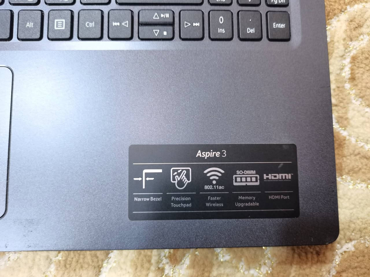 لابتوب Acer Aspire 3
الماركة: Acer
الموديل: Aspire A315-23G
نظام التشغيل: Windows 11 Home (نسخة أصلية - لغة عربية)
المواصفات التقنية:
المعالج: AMD Athlon Silver 3050U with Radeon Graphics
الذاكرة العشوائية (RAM): 8 جيجابايت (8192 MB) - قابلة للترقية
كرت الشاشة: AMD Radeon (TM) Graphics (ذاكرة مخصصة 2 جيجابايت)
التخزين: قرص صلب HDD توشيبا سعة 500 جيجابايت (موديل: TOSHIBA MQ01ABF050)
الشاشة: شاشة عادية بإطار ضيق (Narrow Bezel)
لوحة المفاتيح: حروف إنجليزية و روسية (مزدوجة) يمكن شرائ لاصق احرف عربية ولصقها سعرها 3 الاف دينار عراقي 
البطارية: صحة البطارية 86% (السعة التصميمية: 37,012 mWh / السعة الحالية: 31,966 mWh)
الشاحن: أصلي (65 واط، 19 فولت)

الحالة العامة:
الجهاز مستعمل استعمال شخصي فقط
بحالة جيدة جداً، مناسب للاستخدام اليومي، الدراسة (كتابة بحوث وملازم) ، العمل المكتبي، وتصفح الإنترنت.
 تم تثبيت ويندوز 11 أصلي عربي 

السعر المطلوب:
190,000 دينار عراقي (قابل للتفاوض البسيط)

ملاحظة / يمكنك الاتصال بي للتفاوض او لتحديد موعد للمعاينة،  كذلك يتم بيع الابتوب ل افضل سعر
رقم الهاتف للتواصل
*********** اتصال او واتساب
