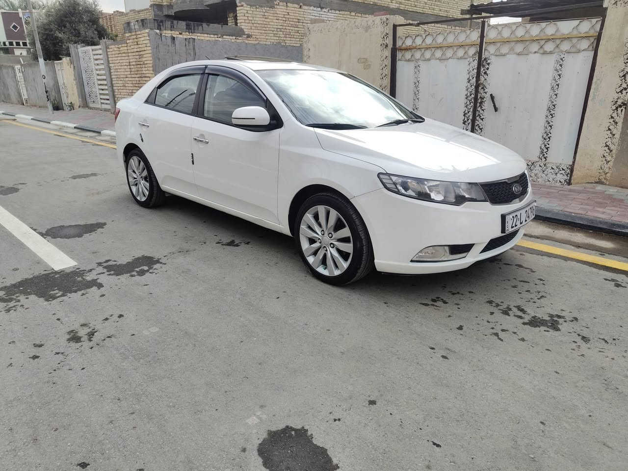 تحياتي المدير والادمن
سيراتو 2013 سوبر  فول بصمه تشغيل 🔛 بصمه بيبان 

فتحه حساسات كلشي بيها مواصفات اربيل جديد 2031 تريد تحويل او وكاله… .كفاله عده حافت بنيد كد شبر وجاملغ خلفي شويه صبغ مكان كربلاءالمقدسه 

***********…………… السعر 106 وبيها مجال سياره جديده 180 ماشيه مكينه 1600 كفاله لا نقص لا فتح
