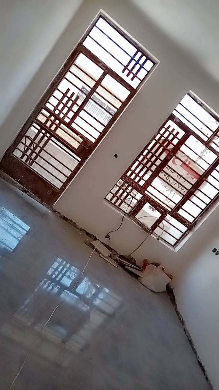 دار للبيع مساحه 60 متر محله 861 
في بغداد للاعلام داخل منطقه الري 
يحتوي البيت  علئ 3 غرف نوم
وطرمه واستقبال ومطبخ ومنور وبيتونه سطح خلفي وامامي وبلكونه

للأسفسار /  *********** 
***********
