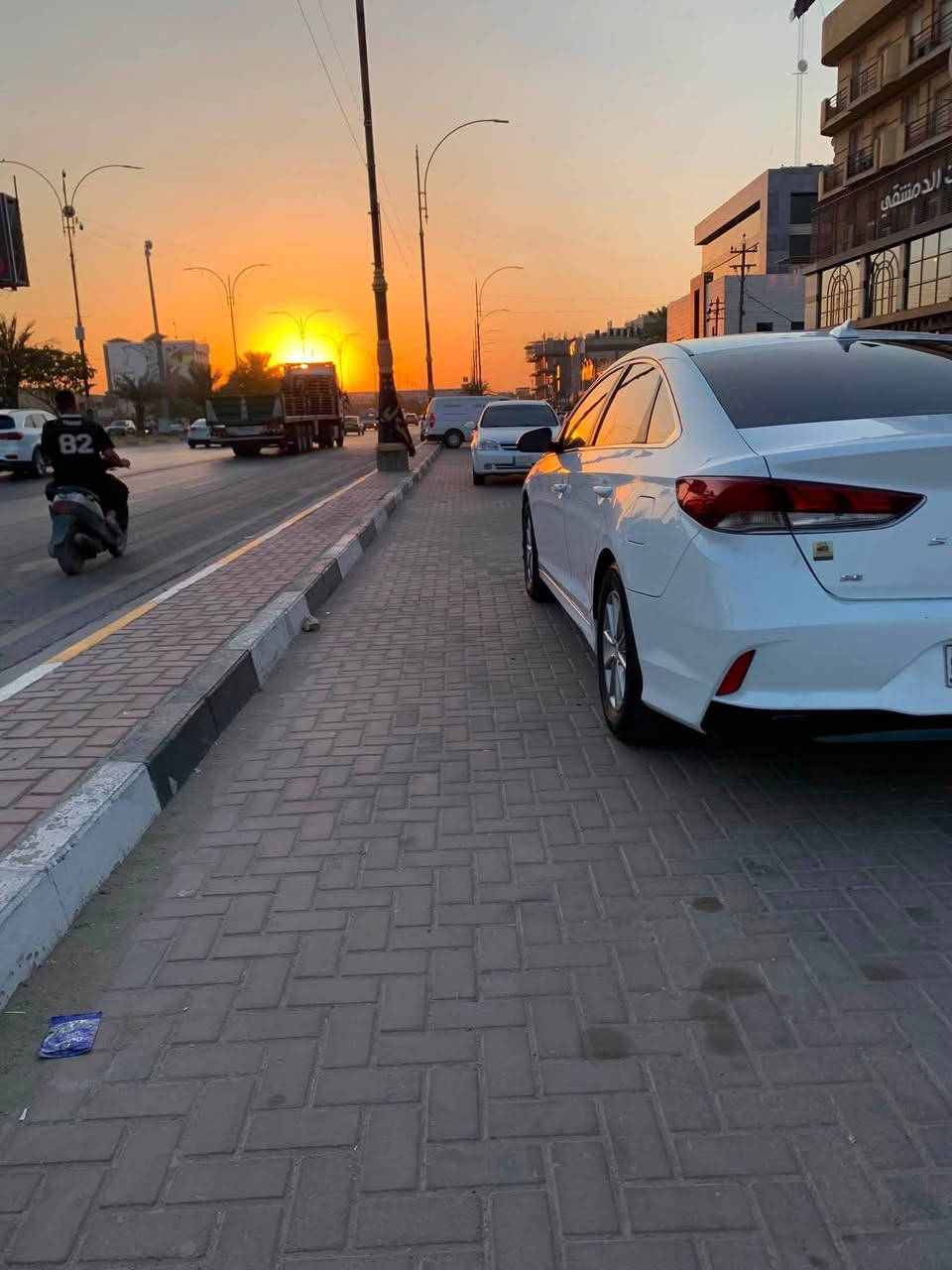 السلام عليكم سوناتا 2019 لون أبيض رقم سلمانيه  تحويل ثاني يوم حادثه خفيف جدا حاف البنيد وجاملغ لا لغد لا شاصي مكفول كير مكينه مكفوله  موصفات رادارات توقف ذتي نقط عمياء شاشه كامره وبعد بيهه موصفات حلوه 
السياره ماشيه 83 ألف 
السعر 128 وبيهه مجال الطيبن 
العنوان كربلاء الاستفسار  ***********
