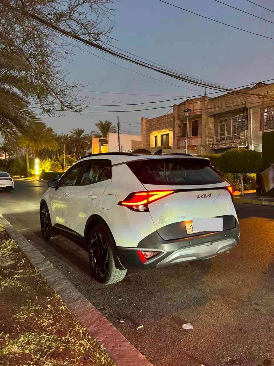 سلام عليكم
كيا سبورتج 2024 خليجي للبيع

ماشية 37 الف كيلو

رقم بغداد بأسمي تحويل ثاني يوم

فول مواصفات للاخير

بانوراما

بصمة

كشنات كهرباء عدد 2

شاشة متصلة

رادار

تدفئة بالكشنات

صندوق كهرباء

مكفولة من صبغ بيها طخة بالبلاستيك الخلفي موضحة بصور ماملعوب بيها ورصعة بجاملغ الامامي عدلتها بارد

مكانها / السيدية

السعر 220$ وبيها مجال بسيط

للاستفسار ***********
