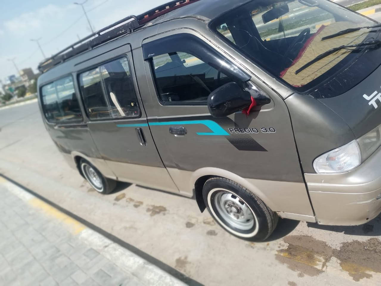 السلام عليكم بريجو موديل 2001 رقم بغداد سياره جاهزه مكينه وكير وحداديه كهربائيات كلها جديد هيئه هيئه وغرامات مصفره. سعر 72مكان كربلاء ***********
