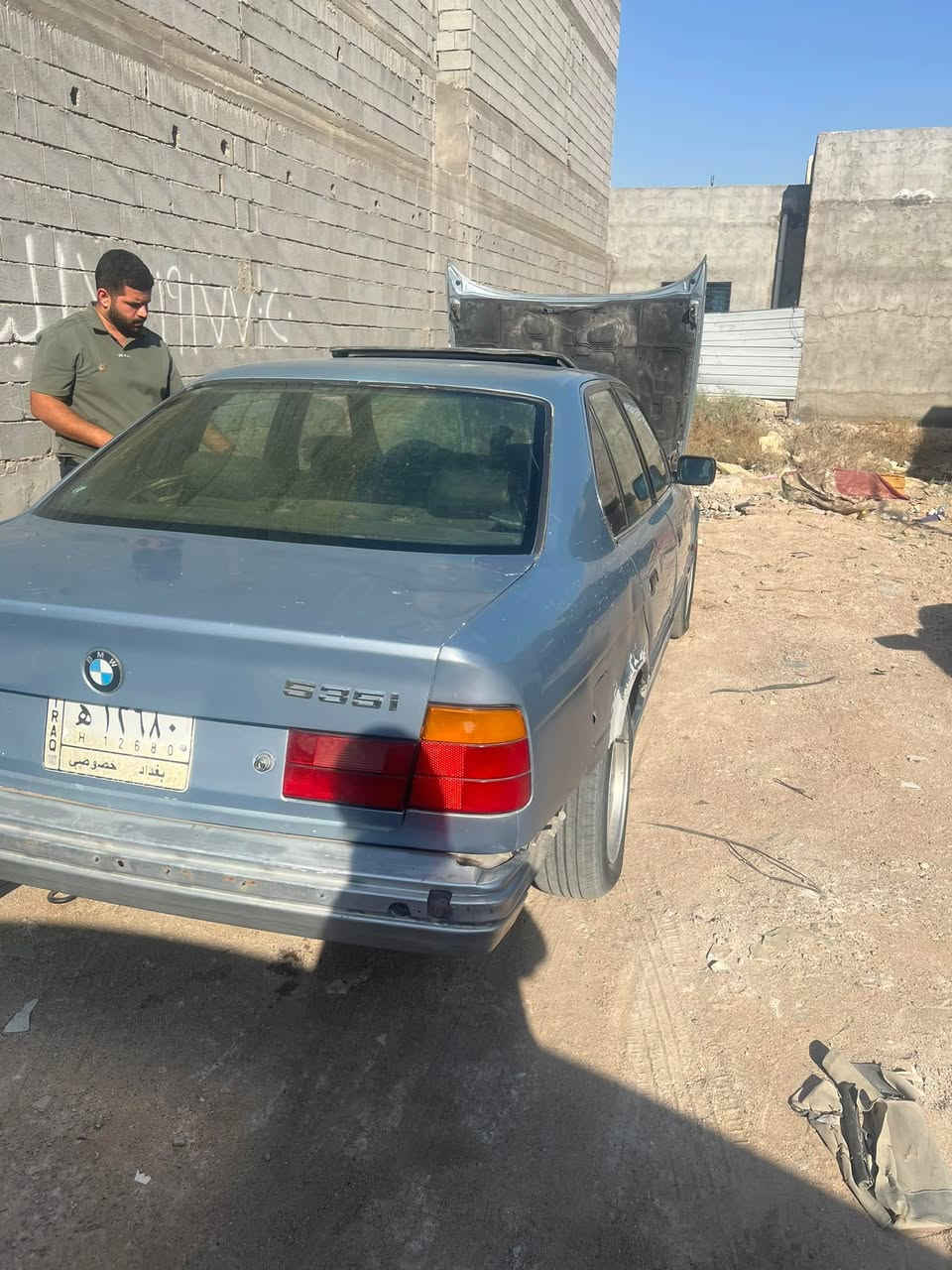 🔵 اللهم صلي على محمد وعلى آل محمد
🔵 للبيع او المراوس 
🔵 بي ام دبليو 1991 535
🔵مفتوح ٦ سلندر
🔵رقم بغداد تحويل موجود 
🔵داخلها نضيف من دشبول وبطاين بس كشنات مو 🔵كلش مكينه وكير جدد
🔵حداده جديده
🔵تخم تاير
🔵كهربائيات كلها شغاله
🔵عوزها ترتيبات بسيطه كلش 
🔵.     السعر 35
***********  🔵
🔵 للبيع او المراوس بدون فرق
