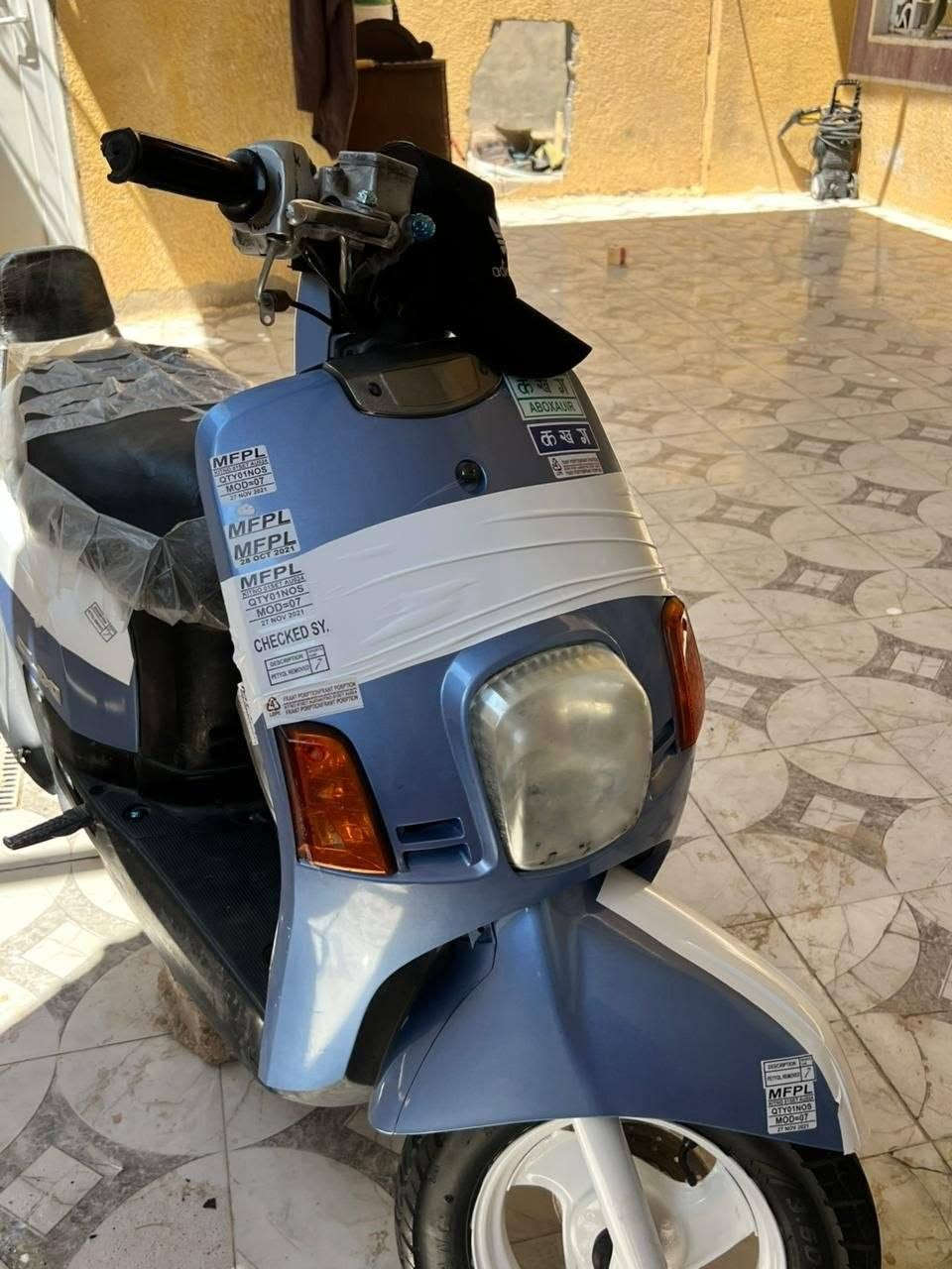 بوليس 2007 شغاله سلف هندر كهربائيات شغاله مفتوحه مره وحده نقصها استان نص سعر 500 بيها مجال تواصل خاص او ***********
