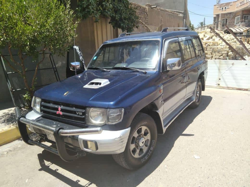 سيارة باجيرو موديل 1999رقم صلاح الدين سنوية نافذة السيارة معاملتها فقط على التحويل صاحبها موجود محرك شد جديد قبل شهر مكفول ومع السيارة كير ومحركها القديم وتفرعاته وعقل وضفيرة السعر 55ورقة الاستفسار الاتصال على الرقم التالي ***********
