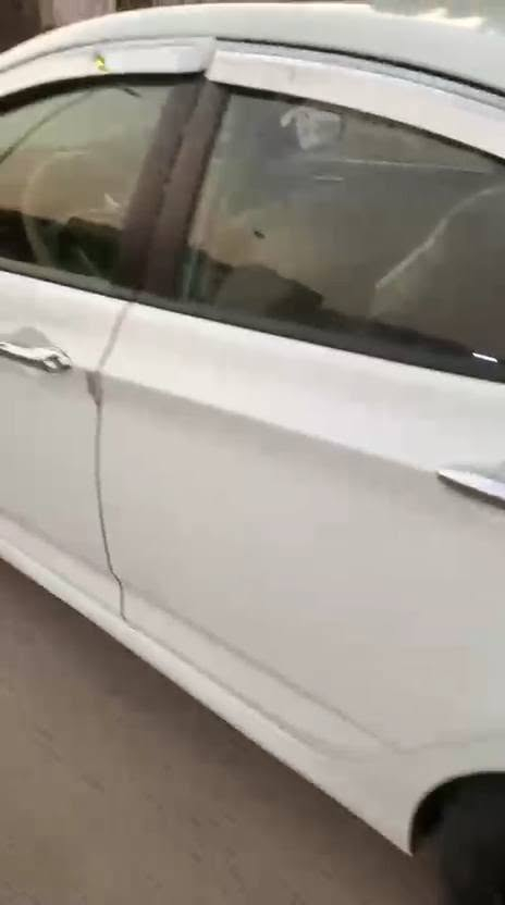 (مكلف بالنشر )
سيارة اكسنت ٢٠١٥ جاهزة من كلشي عدا شبر حار بالجاملغ الخلفي رقم بغداد ماشية ١١١ الف كم السيارة متحتاج ولا فلس تبريد شغال السعر ٩٥ $ وبيها مجال بسيط المكان بغداد للبيع او امراوس بنيسان سني هندي ٢٠٢٤ للاستفسار الاتصال على الرقم ***********
