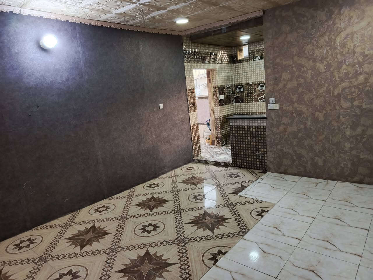 مشتمل • طابق ثاني • حي العامل محلة 809