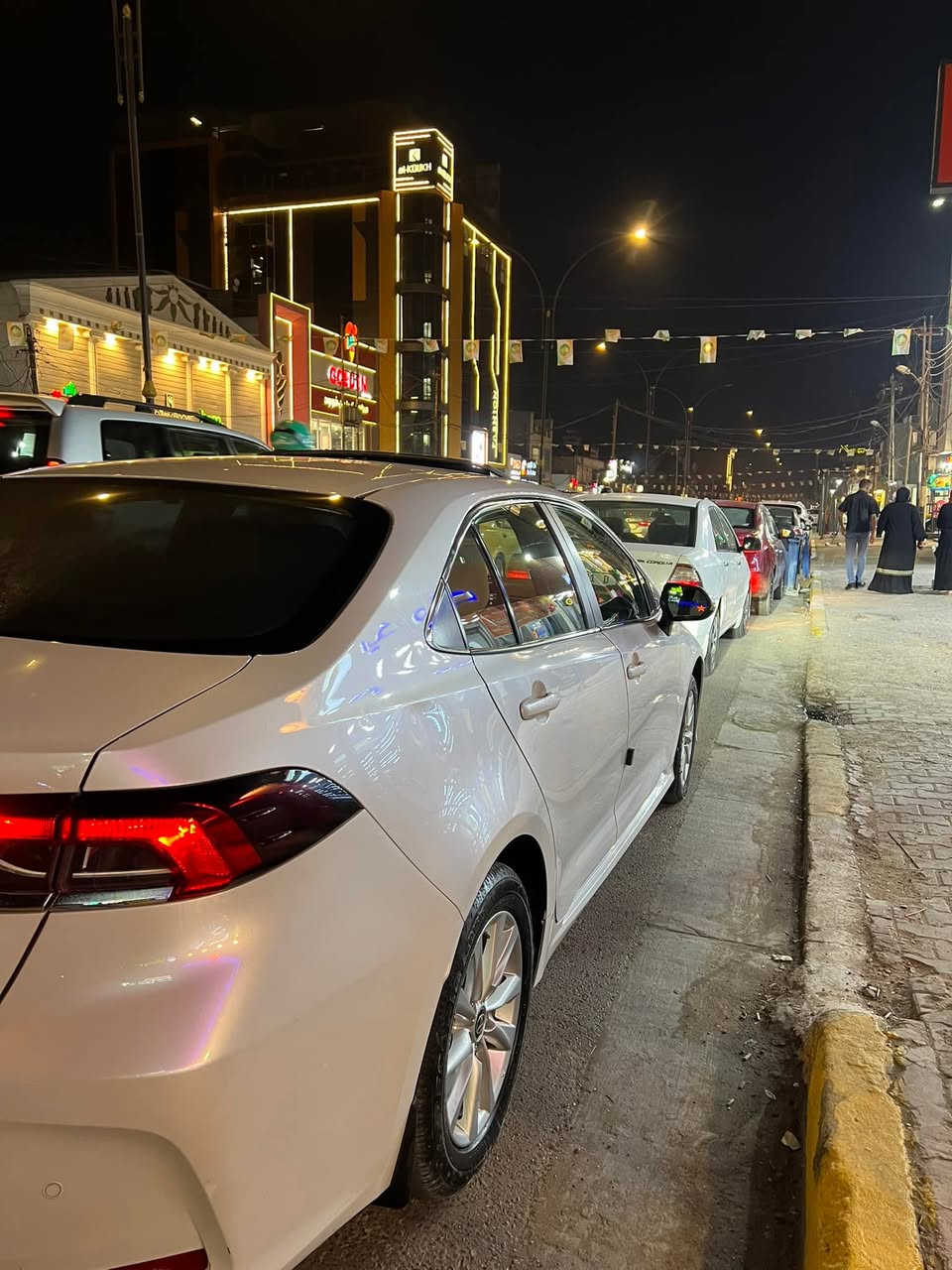 السلام عليكم شباب ✌️🤍
كورلا ساز موديل 23 السياره مكفوله كفاله عامه عده رصعه بل جاملغ الخلفي واضحه بل صور السياره فول 1/1 سنويه وهزه جديد السياره باسمي شرط التحويل 
مكاني بغداد الصليخ 
***********
السعر 170 وبيها مجال
