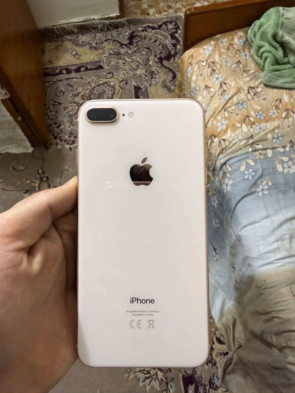 آيفون 8 بلاس • ٦٤ • قفل