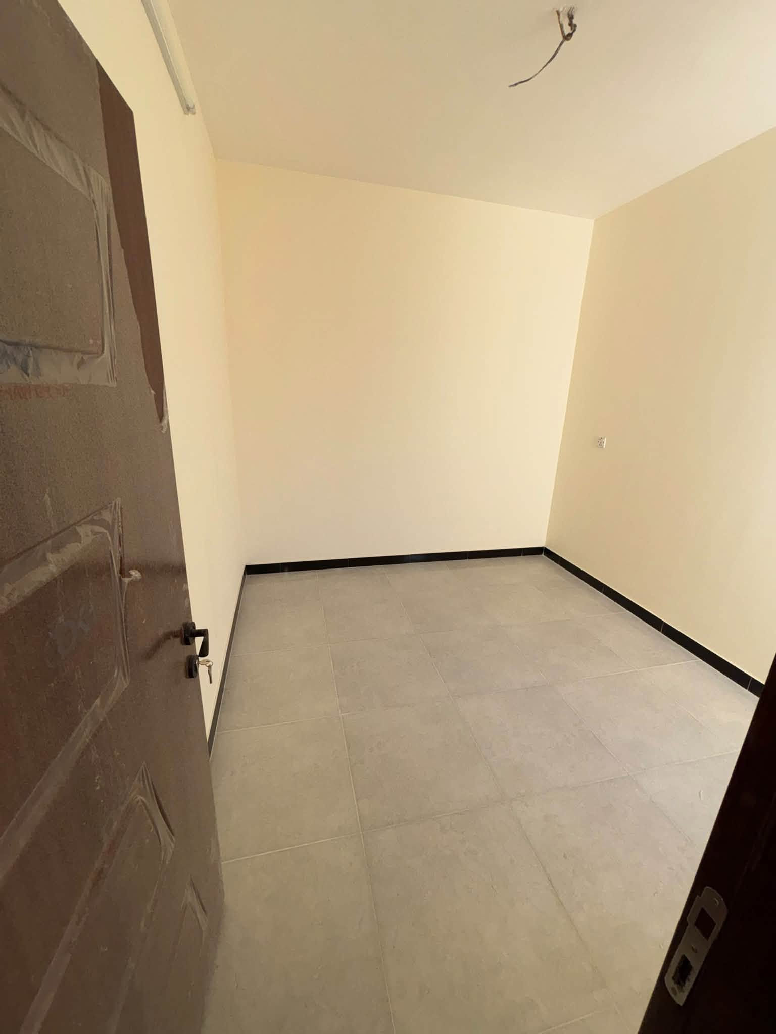 🏢 مكتب البديع للاستثمار العقاري

🏠 دار للبيع – ملك صرف (طابو)

📐 المساحة: 50 متر
🛣️ عرض الشارع: 6 متر
🏗️ بناء حديث
🛏️ تحتوي على: 3 غرف نوم
🛋️ صالة
🍳 مطبخ
🚿 خدمات عدد 2

📍 العنوان: حي القاهرة – الدلفية

✨ فرصة مناسبة للسكن والاستثمار

📞 للاستفسار والتواصل: ***********

📍 عنوان مكتب البديع: حي القاهرة – المعلمين
قرب بيتزا بيروت وأسواق حيدر

مكتب البديع للاستثمار العقاري
ثقة بالتعامل • دقة بالاختيار • أمان بالاستثمار
