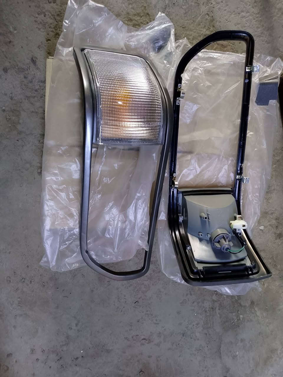 محلات ابو عادل لبيع الادوات الاحتياطيه للسيارات الكوريه كيا بنكو بريجو ام عيون فونتيرا بنكو 3 بغداد كسره عطش يوجد خدمه توصيل ***********
