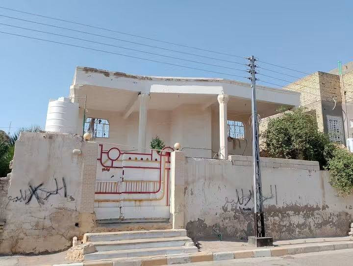 دار للبيع • ٣٠٠م • المجر الكبير