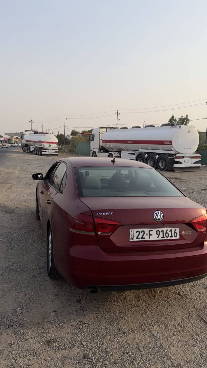 باسات احمر موديل 16 خليجي 5 سلندر 3 مواصفات بيها ملاحضات بدون حادث بجم امامي وخلفي كبس فقط كلير وتعديل بي
مكانه بكركوك 
سعره 105بيه مجال 
***********
