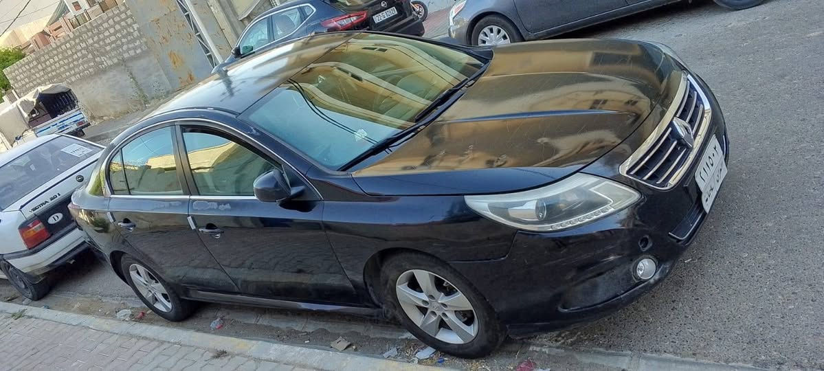 مواصفاتها موديل 14
محرك 20 نيسان
كير اوتو و عادي 
تبريد طعتين بس يحتاج تصليح 
شرط التحويل 
اطلب عليها 80 وبيها مجال ***********
