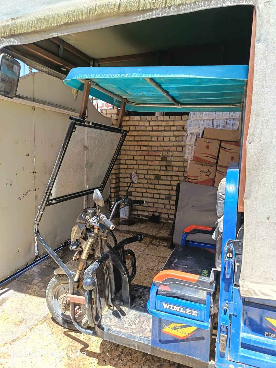 السلام عليكم مكلف بالنشر ستوته شحن للبيع بحالة ممتازة بطاريات جديدة وكما مبين بالصور قياس البدي ١١٠ سم *١٦٠ سم بالاضافة الى محجر بارتفاع متر وربع تقريبا مع جادر للإستفسار الاتصال على الرقم ***********
اتصال فقط غير متواجد على الفيس المكان الفلوجة

