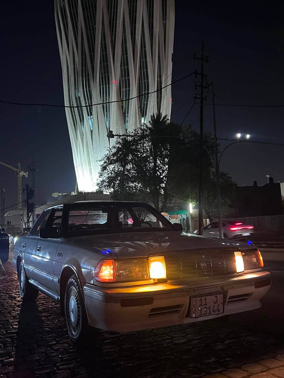 السلام عليكم
سوبر هارتوب 
موديل (1990)
رقم بغداد مميز باسمي تحويل ثاني يوم
السياره بلاد ايسر ممحوره
والسياره بلاديه معمر بيها بس لجاملغات 
لخلفيه اثر خياس
مكينه وكير (3000) تبريد ثلج ويا لسويج
صدر امامي وخلفي كله جديد نضيف
غرفت لسياره حلوه لكشنات حلوه كهرباء كهربائيات
السياره كلها شغاله منضومه زنون شمسي بيها
لسياره جاهزه ملاحظه السياره بس بل كبس
بيها خيط تبخير من ورا بس بلكبس
سعر السياره (45) وبيها مجال 
مكاني بغداد لاامين الثانيه 
الرقم (***********)
