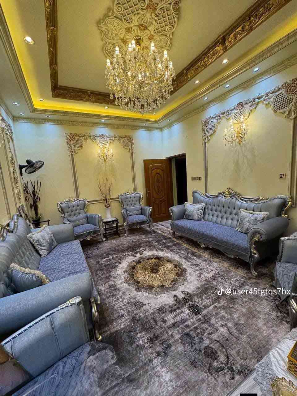 ياسين اخريبط الزون الثالث • ٢٠٠م • ٥غرف