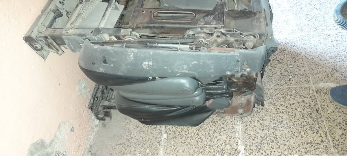دوج كرفان • قطع غيار • ٢٠٠٧-٢٠١١