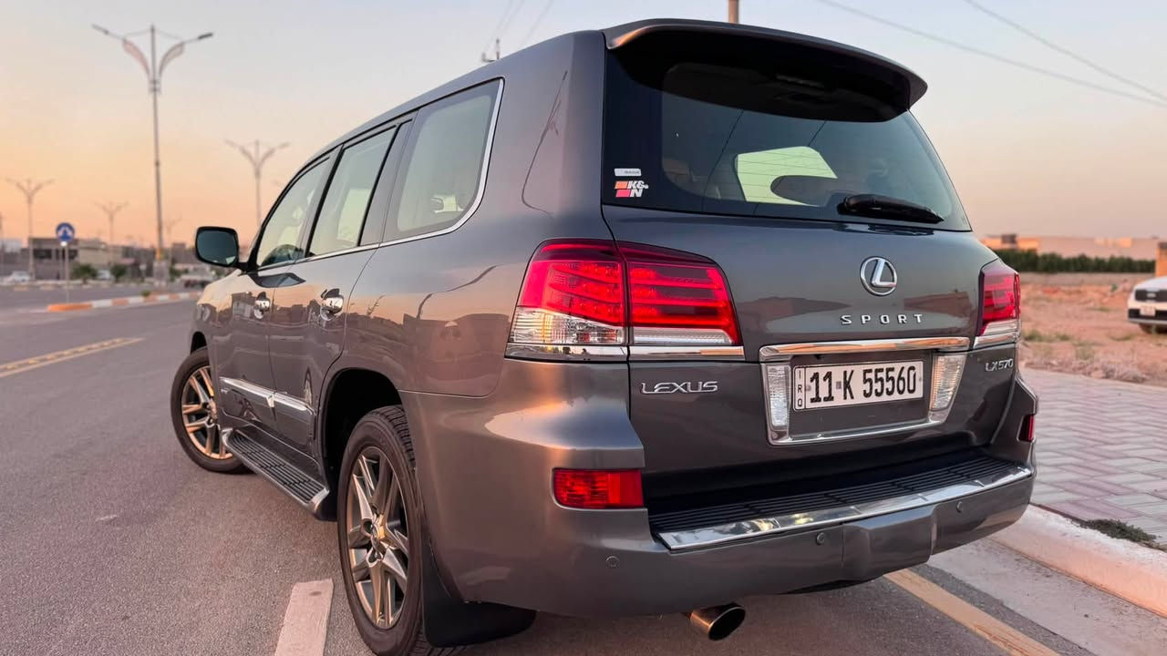 Lexus LX570 Sport 2012

* وارد خليجي
* مكينة 5700 V8
* دفع رباعي 4×4
* فئة Sport
* كير أوتوماتيك
* تشغيل بصمة
* فتحة سقف
* كشنات جلد
* كهرباء كاملة
* كشنات تبريد وتدفئة
* تحكم بالسترين
* شاشات وأنظمة ترفيه
* كاميرا خلفية
* حساسات
* مثبت سرعة
* تحكم بالمقود وأزرار تحكم متعددة
* تبريد أمامي وخلفي
* مكفولة كفالة عامة 
مواصفات السيارة هواي وخير من الله 

📍 السيارة بكربلاء
💰 السعر: 35,000$
     تواصل : ***********

