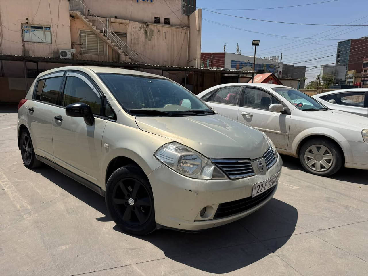نیسان تیدە مۆدیل 2007 تەبرید ساردو گەرمی ئیشده کات. گێرو مەکینە  بێ کێشەیە. ناوزەردە سێ پارچە سبوخە. سعری68مەجال *********** أربيل, العراق
