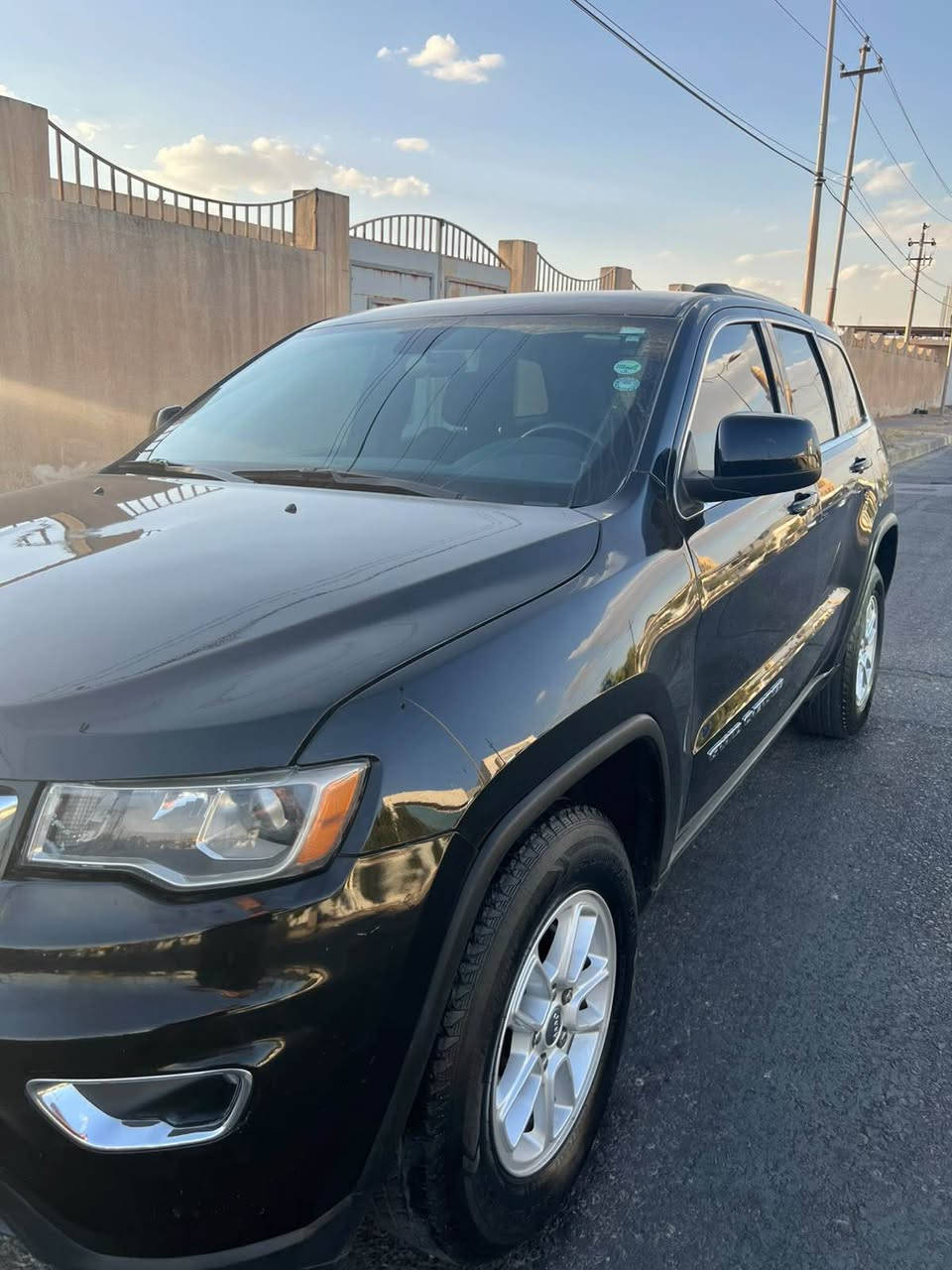 Jeep laredo 2020 جيب لاريدو
سيارة نظيفة بمعنى الكلمة موديل ٢٠٢٠ مواصفات لاريدو
دبل اكسل
الصبغ جاملغ السايق والبونيد بدون دواخل بدون ايرباك
صوره الحادث موجودة باخر المنشور
ماشية ٧٥ الف مايل
مكينة كير شرط الفحص 
سنوية جديدة السياره رقم أربيل تحويل وكالة بشرط
السيارة جديدة ونظيفة وجاهزه ما ناقصها برغي
مكان السيارة اربيل
السعر 220 وبيه مجال
—————————
جيب لاريدو موديلى ٢٠٢٠ زور پاكه موسفاتى لاريدو
سياره كه دبل اكسله 
دعمى چاملغى سايق لةگةل بونيد بى ژورى بى ناوكرتن بى ئيرباك شةرتى فحس
رسمى دةعمى له پوستةكةيه
٧٥ هةزار مايل رويشتووه
مةكينه و گير شةرتى فحس ساغه و بى مشكله يه
سةنوييه تازه يه شرتى وكاله و تحويل 
سيارةكى زور پاكه و نازداره هيچ نوقسانييكى نيه
شوينى سياره هةولير
سعرى 220 ومجالى تيايه
—————————
*********** 
*********** أربيل, العراق
