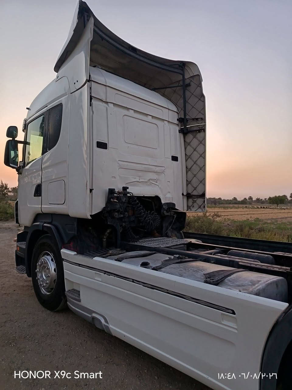 السلام عليكم للبيع راس سكانيا موديل 2005 حجم R500 رقم سليمانيه انكليزي سنويه مجدده لل2028ب اسمي تحويل مباشر مكينه V8 لا تنقيص ولا بخار كفاله عامه تبريد ثلج رتايدر 5 طكات كير اوتوماتيك كلج تخم تاير مكان بابل للأستفسار ***********
