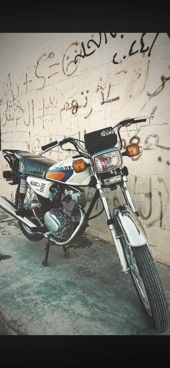 نامه امتياز للبيع مستعجل دراجه بس التانكي بي هاي الشخوط مثل ماموضح بل صوره لامفروحه لاصرف لابخار لاصوت بلشرط ابيعه افحص واخد 
مكاني داقوق قيم واخد بمايرضي الله موشراي لتعامل رجآ موجود خاص ورقم ***********
اعيد(مكاني داقوق)
