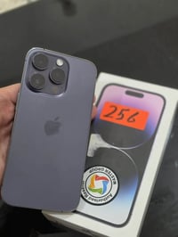 … ايفون 14 برو ذاكرة ٢٥٦ ماستر  لون بنفسجي، بطارية ٨٢ جهاز ممفتوح  كار...