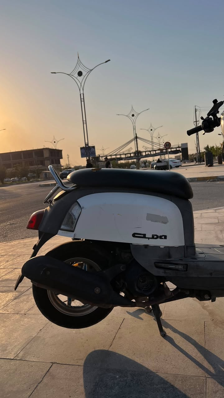 ماكس بوليس للبيع بسعر 950وبيها مجال مامفتوح التاير الكدام موجود نفس ويل التاير الوراني *********** واتساب
