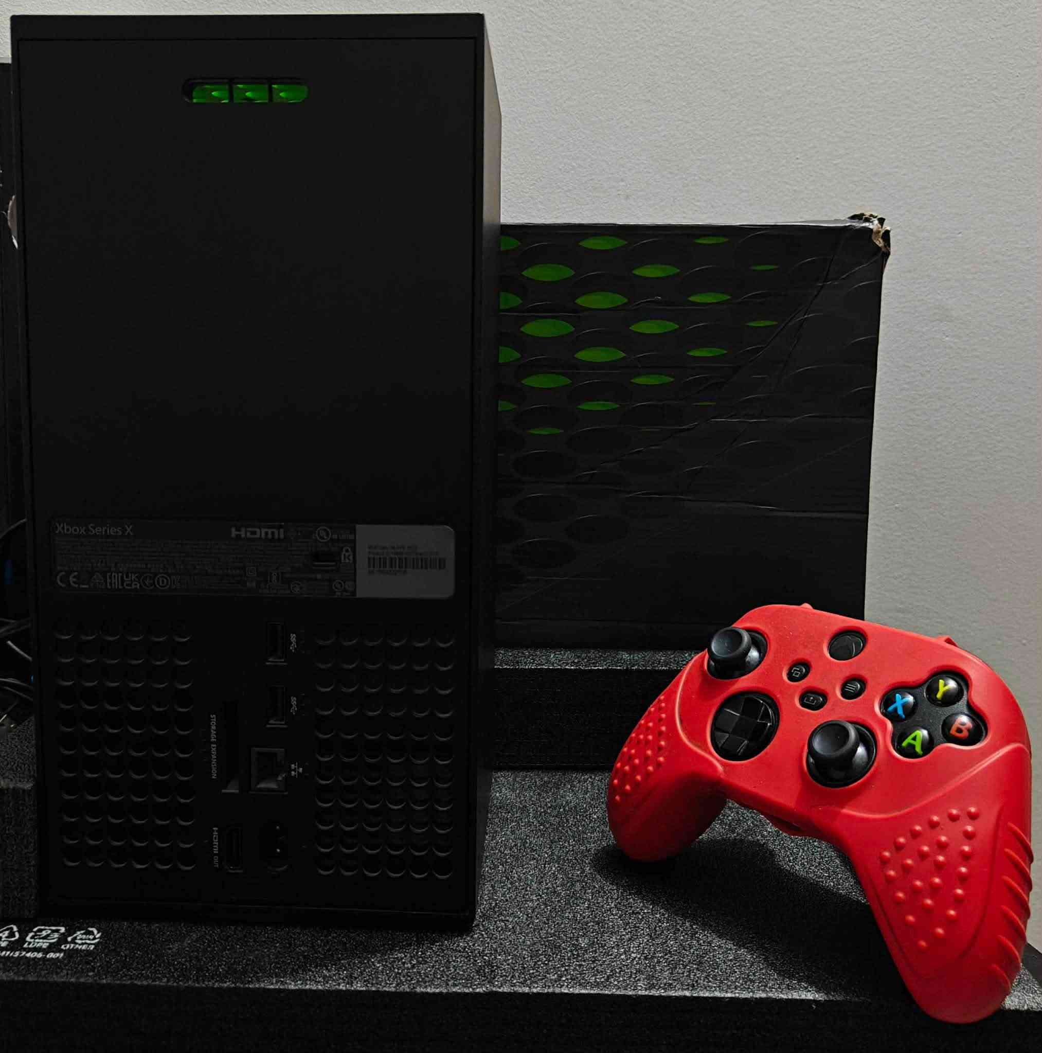 🎮🔥 للبيع Xbox Series X إصدار 2022 🔥🎮
الجهاز Xbox Series X – إصدار 2022
✨ نظيف جداً واستخدام شخصي

🔹 تخزين 1TB SSD NVMe
🔹 دقة True 4K
🔹 يدعم 120 FPS
🔹 رام 16GB GDDR6
🔹 معالج AMD Zen 2 – 8 Cores
🔹 كرت شاشة AMD RDNA 2 – 12 TFLOPS
🔹 قارئ أقراص 4K UHD Blu-ray
🔹 منفذ HDMI 2.1
🔹 يدعم HDR + VRR
🔹 تقنية Quick Resume
🔹 تحميل وتشغيل سريع جداً بفضل الـ SSD

📦 يجي وياه:
🎮 يدتين أصلية
🔌 كيبل الكهرباء
🔌 كيبل HDMI

💯 الجهاز على شرط الفحص والتجربة

📍 الموقع: كفاءات السيدية
📞 للتواصل: ***********
