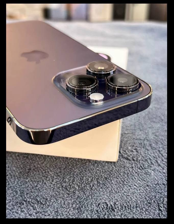 السلام عليكم للبيع iPhone 14 Pro Max📲   ذاكره 256 الجهاز جديد بعده بوضعيه الشركه
ما مبدا بي اي شي 
بطاريه : 93
نموذج :M
الجهاز بلون البنفسج اللون الاصلي 

السعر : 850 الف دينار عراقي 

رقم الهاتف *********** بي فقط واتساب
