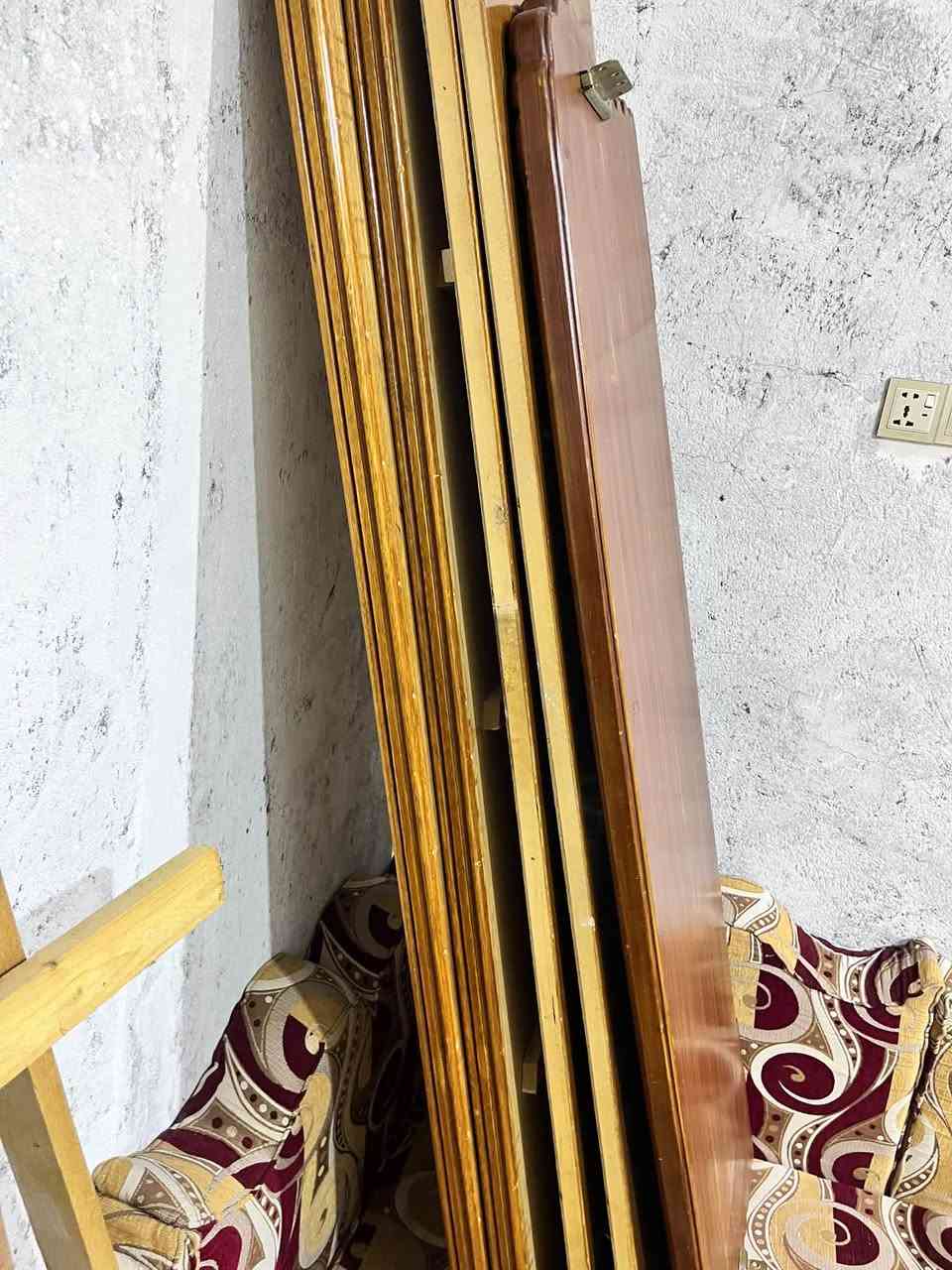 متوفر غرفه اخشاب صاج السعر مليونين وبيه مجال مع الدوشك العنوان القرنة الجلعة شارع 30 رقم الهاتف ***********
