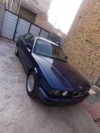 بي ام بدي قديم للبيع موديل 1991 حجم525 بيه محرك مفتوح مال 35 رقم بغداد...