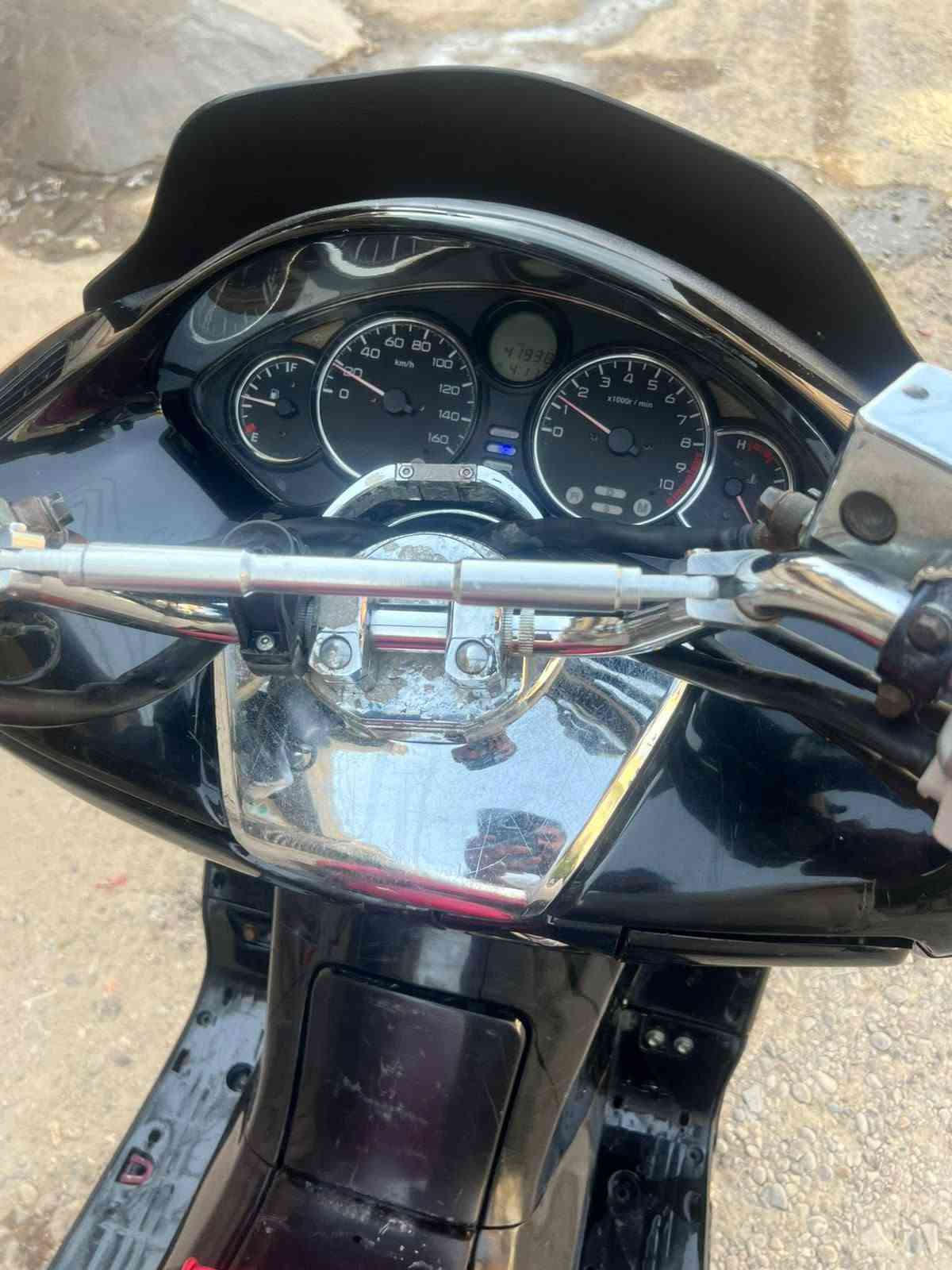 فورزه 08 كرستال  كلها  لون مميز بلادي مامصبوغه مكينه مامفتوحه   مكفوله نضوح تبخير  تنقيص كامله من كلشي مابيها نقص سعر 750  بيها مجال   مكاني  دوره شارع ستين ***********
