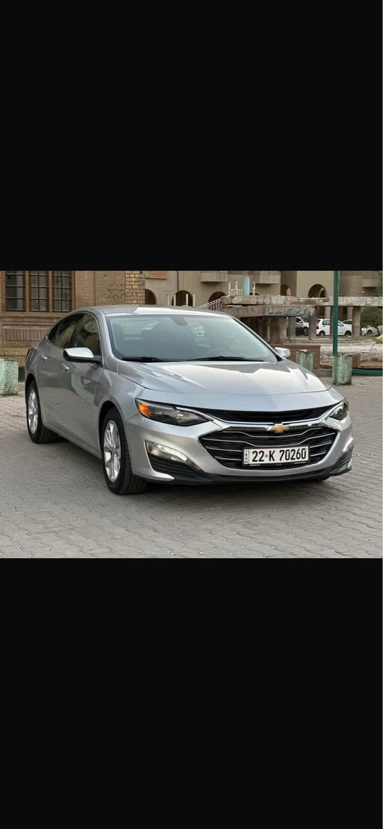 🚘للبيع فقط شفروليه ماليبو LT موديل 2022

• الممشى: 38 ألف مايل قابل للزياده ( ممشى امريكا ٢٩ الف مايل )
• فئة LT مواصفات معروفه

• سيارة استخدام بيت ومحافظ عليها ومعتني بيها تبريد ثلج بلادي
• الصيانة أول بأول سياره اعتماديه عمرها مافشلتتي صارلها سنتين عندي
• ميكانيك السيارة كله على وضع الشركة وما مملعوب بأي جزء
• الصدر الأمامي جديد قبل أسبوعين بدلته موجوده الوصولات يم العماد
• السياره بدون صبغ الحادث سطحي، فقط جاملغ جهة عكس السائق وتم استبداله بنفس اللون ، ايرباك دركه ستيرن فقط وتم استبداله بقطعه وكاله صور الحادث مرفقه

• مركب عليها عدسات شمسي أصلية وقويه وضمن القوانين
• صيانه دوريه عند أرض الشوفر 
• جميع أغراض الوكالة والكتلوكات موجودة.
• السيارة باسمي، سنويتها سارية وشرط التحويل ( رقم مميز )

💰 السعر المطلوب: ١٣٠ ورقة وبالعافيه على الي ياخذها 
سونارها موجود مال مندلاوي واي مكان تحب تفحص عادي

مكانها بغداد اعظميه سبع ابكار
*********** بغداد, العراق

